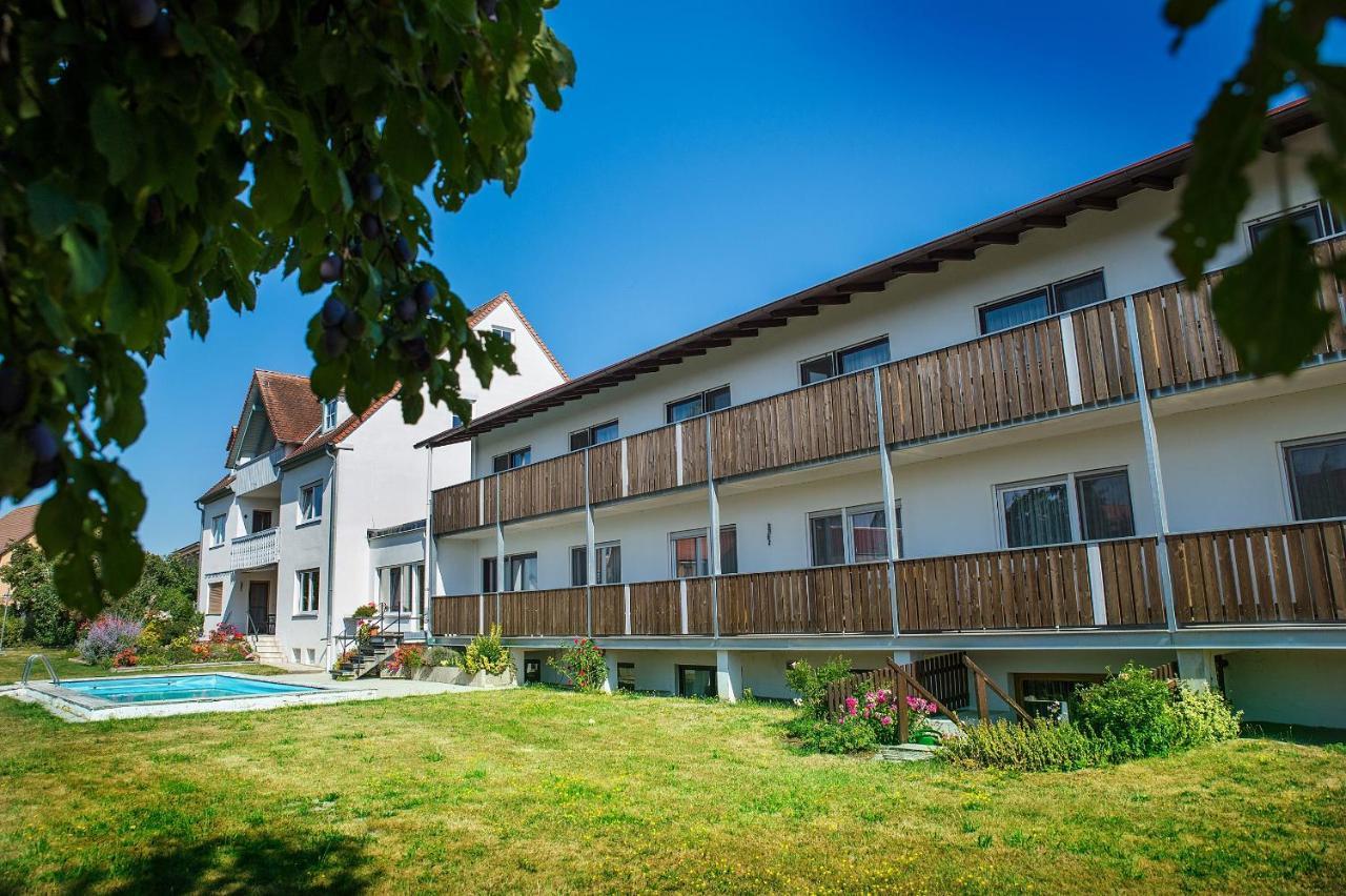 Hotel-Pension Seitz Wolframs-Eschenbach Ngoại thất bức ảnh